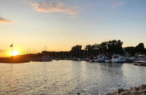 Remodeled 2 Bedroom Apartment by Wedding Venues - Foto 17