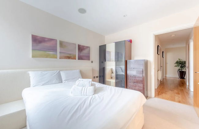 Gorgeous 3 Bedroom Flat in Vauxhall With City Views - Foto 2