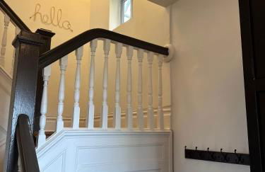 Stunning 3BR-Private Entrance-Renovated-Near City - Foto 32