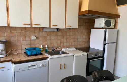 Appartement spacieux au centre de La Bourboule - FR-1-858-11 - Foto 13