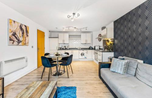 30 percent off! Stylish 2 Bed 2 Bath Abode with Parking - Foto 20