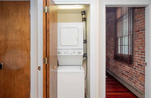 Jennifer's Historic Riverfront Loft Private Patio - Foto 28