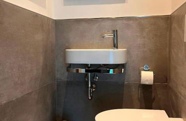 Hangar 19 Superior Apartment mit Terrasse und Garten H7W2 - Foto 3