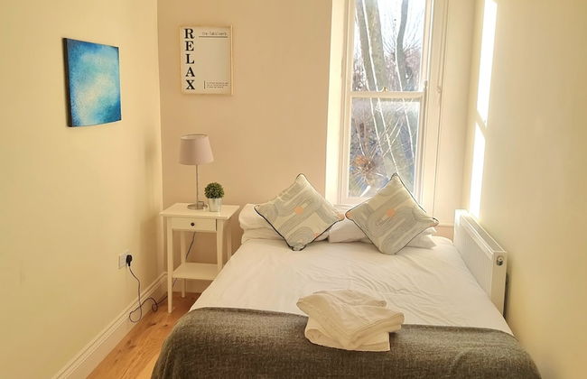 Urban Stay Oxford Gardens Apartments - Photo 13