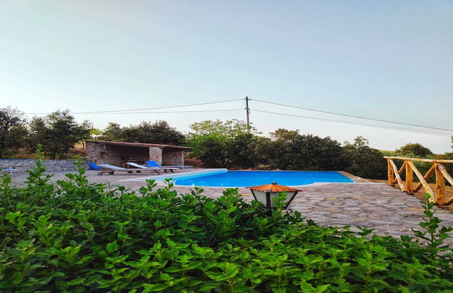 Chalet In Enchanted Forest Private Pool - Photo 1