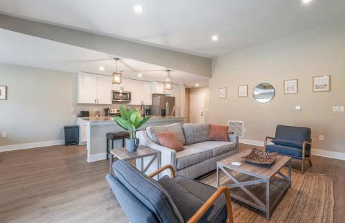 A pet friendly cozy condo in Traverse City - Photo 5