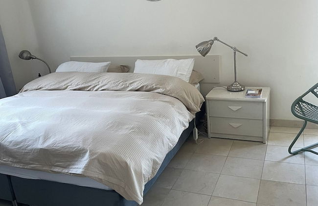 Two Bedroom one Ling Room Apartment - Photo 3