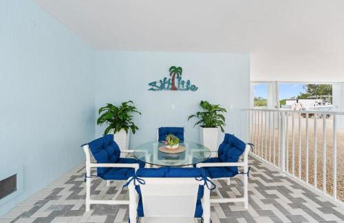 Blue Pearl New Waterfront Haven with Heated Pool ,70 Foot Dock, and More! - Foto 79