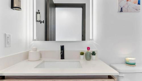 MVR - SupErhost Stay 10 Yrs of 5-Star Service - Foto 4