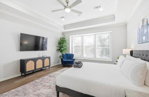 Luxury Backyard Pool & Patio Oasis 4-BD - Foto 21