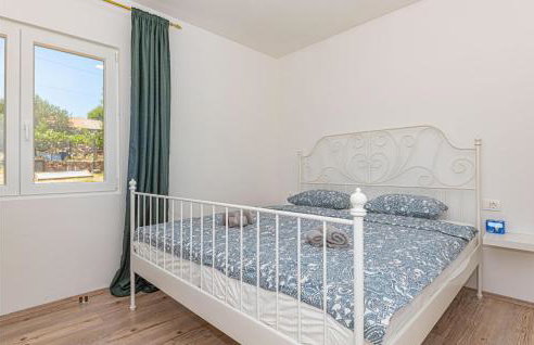 Nice Apartment In Danilo With Wifi - Photo 20