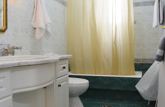 Orestis Suites - Photo 2