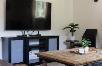 Comfy Home with Game Room & Back Yard - Kid Friendly - Foto 3