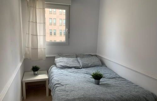 Pisos con piscina de temporada corta estancia - Foto 22