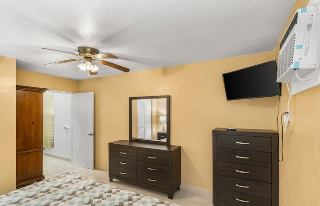 Yours For The Asking- Cozy, Caribbean, Condo 2 Bedroom Condo by RedAwning - Photo 4