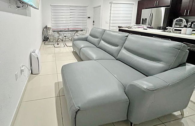 Experience Luna Sky! 65" TV Bar BBQ go FL Keys - Foto 18