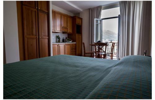 Lido Resort - Photo 3