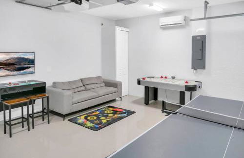 Casa Sevilla, heated pool, sleeps 9, 4B3B - Foto 47