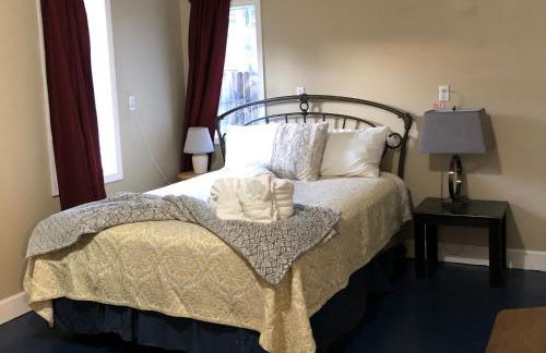 Nugget Place-Includes three separate two bedroom units near Mendenhall Glacier-DISCOUNTS ON TOURS! - Foto 26