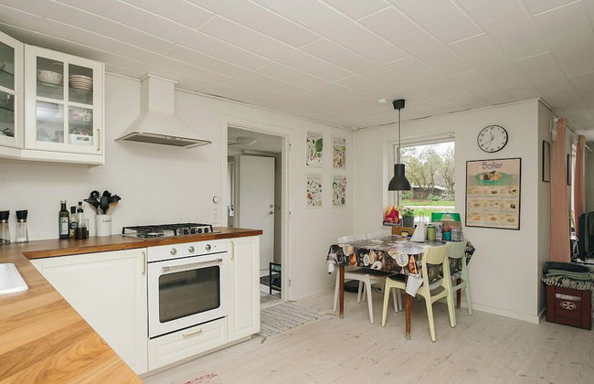 6 Person Holiday Home in Hojby - Photo 20