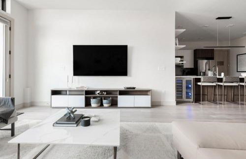 Gameday Oasis - Private Balcony - Jefferson Park - Tesoro - Foto 3