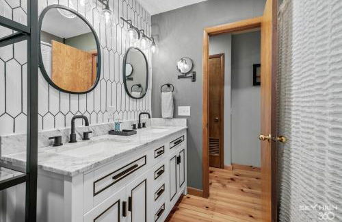 MCM Lakehouse - Direct Lake Access - Sleeps 8 - Foto 31