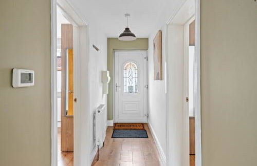 Stylish 2 Bed Bungalow in East Ham, Close to Excel - Foto 15