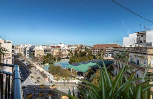 Penthouse with Terrace in the Heart of Valencia - Photo 2