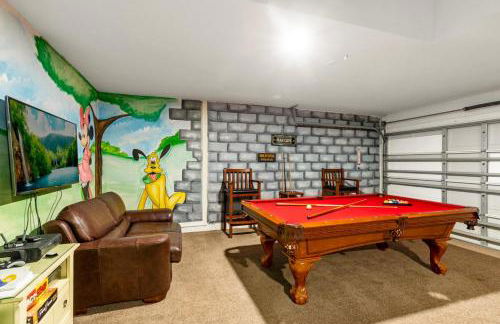 Orlando Retreat 5BR Pool and Spa Villa with Games Room and Mickey Themed Room - Foto 35