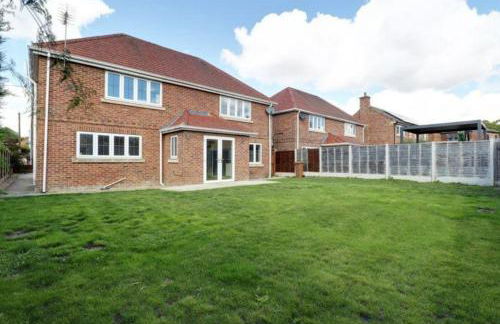 5bed House, 8 Double beds Perfect for large groups - Foto 35