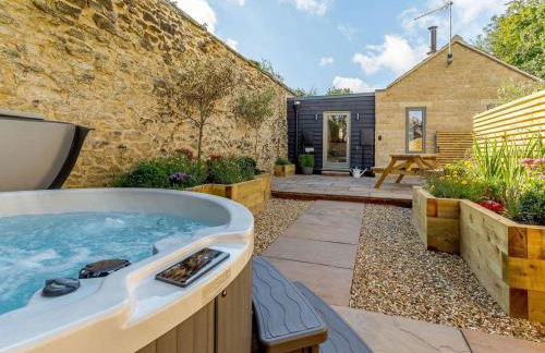 Rinstone Lodge, Thornton-Le-Dale. Moors cottage with hot tub - Foto 1