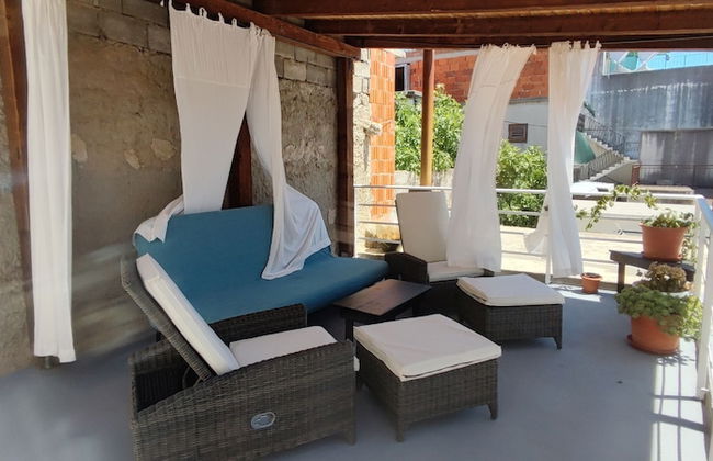 Stunning 2-bed House in Jezera With Sea Views - Photo 11