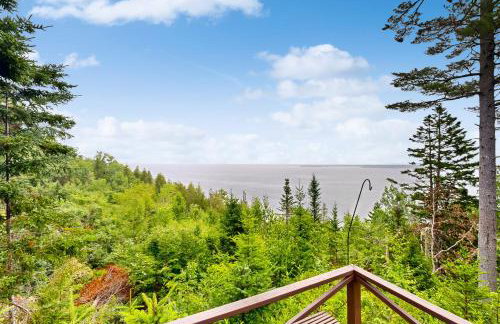 Breathtaking Views! Cozy Log Cabin in Northport - Foto 2