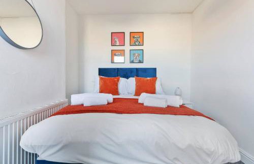 Prime Location Stylish 4-Bed House near Trent Br - Foto 17