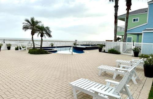 Bayfront Cottage- Pool - Hot Tub - Close to Beach - Foto 35