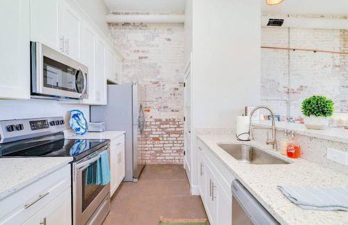 Ice Ice Baby Downtown Newport News - Foto 18