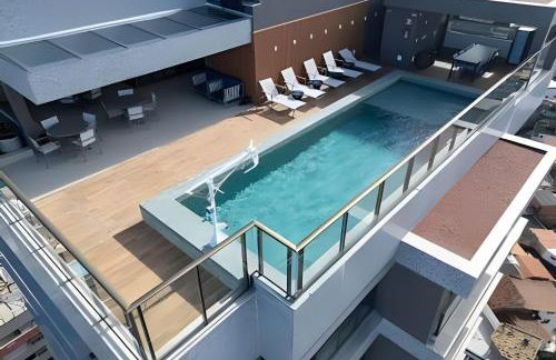 OÁSIS AZUL: Vista Mar no Vibrante Rio Vermelho! - Foto 17