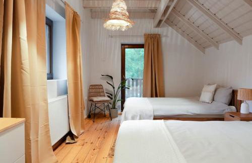 Leśny dom z basenem w okolicy Zegrza - Foto 10