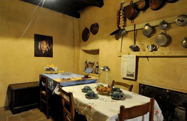 Preta Nera Andersen in Giuliano di Roma - Foto 18