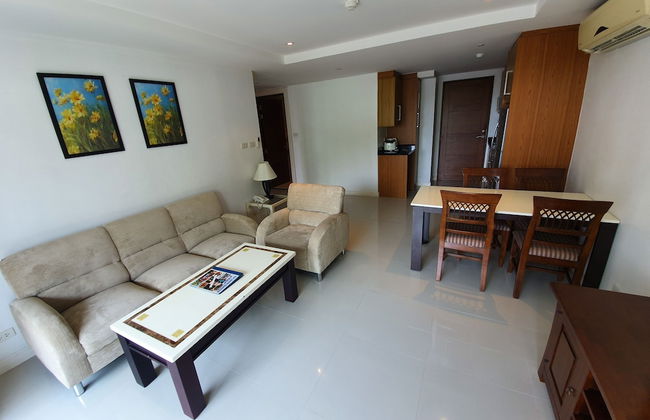Jomtien Beach Penthouses - Photo 52