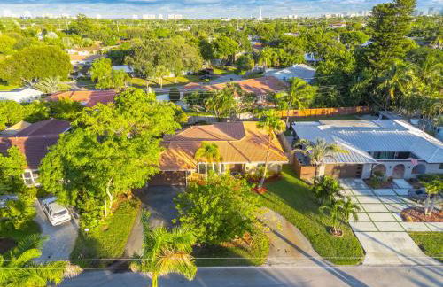 Stunning 4 Bedrooms House with Pool 6 minutes to the Ocean - Foto 79