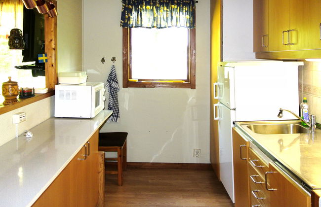 3 bedroom House in Oskarström with garden and terrace - Photo 7