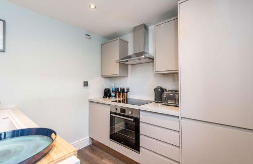 3BR Georgian Quarter Coach Houses - Private Parking - Foto 13