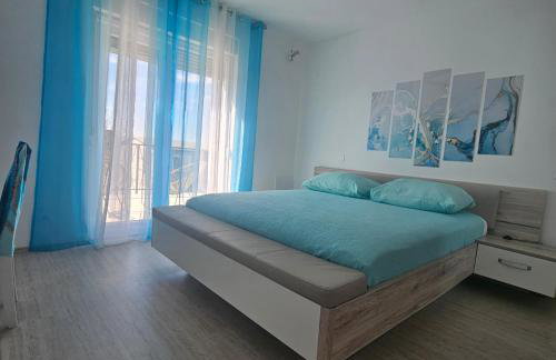 Villa Hirundinidae - Photo 33