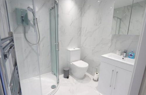 Birmingham NECAirport Interchange shortstay homebase - Foto 100