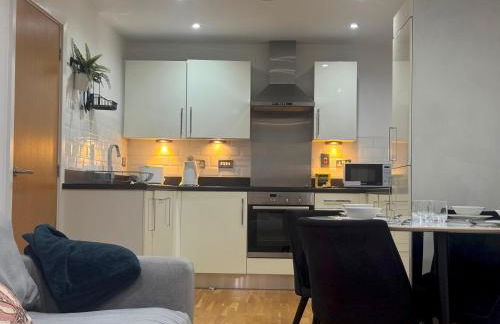 Ideally located Didsbury Chorlton gated parking - Pass the Keys - Foto 1