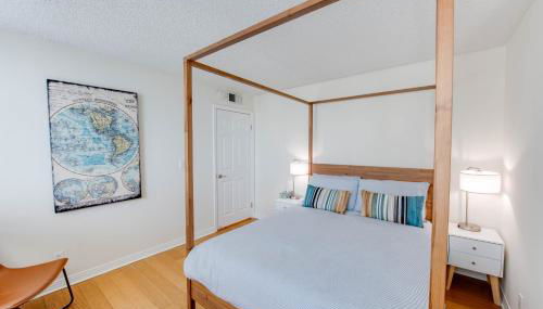 Nautical 2 Bedroom with Beautiful Ocean Views - Foto 4