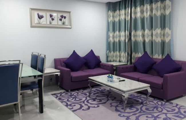 Swan Towers - Photo 17