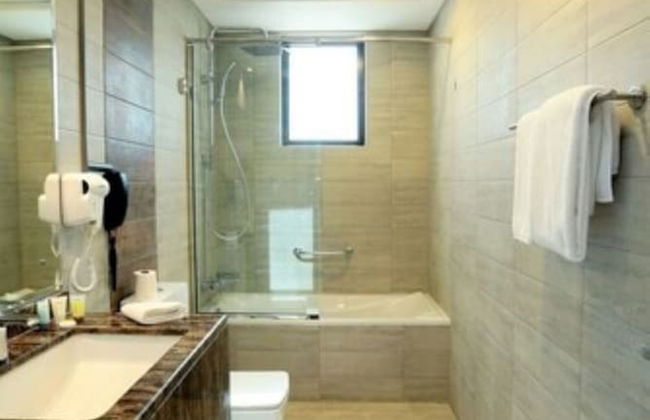 Marbella Executive 2 Bedrooms - Photo 20