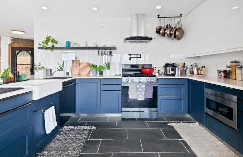 5 Star Gorgeous Cliffside Chalet with Panoramic Views - Foto 5